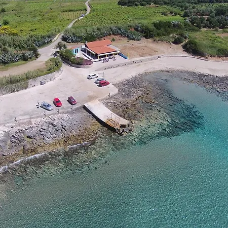 With Parking Space Lumbarda, Korcula - 4418 Апартаменты