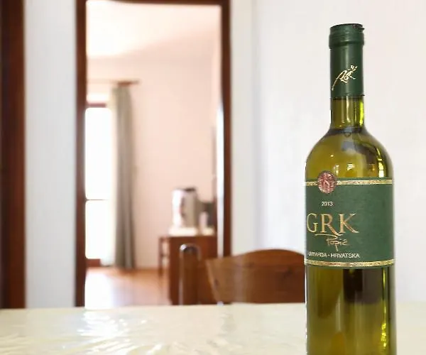 With Parking Space Lumbarda, Korcula - 4418 Apartman *