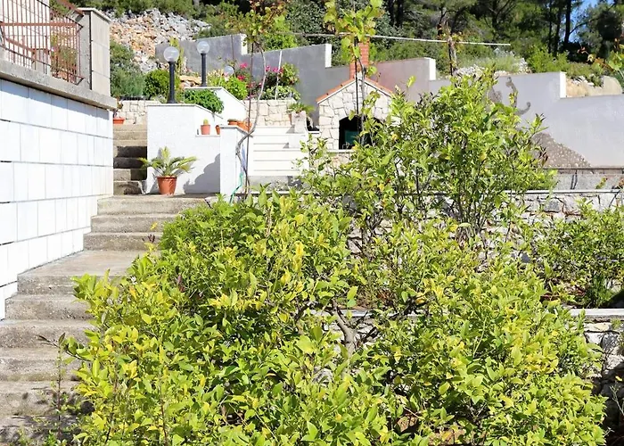 With Parking Space Lumbarda, Korcula - 4418 Apartman Lumbarda